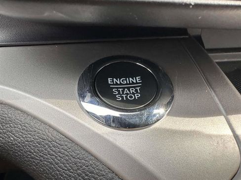 Used 2022 Ford Explorer XLT w/ Equipment Group 202A image 13