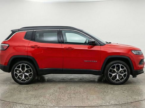 Used 2025 Jeep Compass Limited AWD/4WD image 11