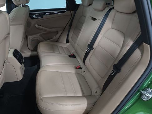 Certified 2019 Porsche Macan S AWD/4WD image 27
