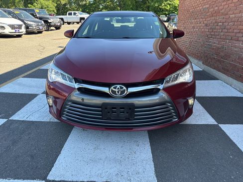 Used 2017 Toyota Camry XLE FWD image 6