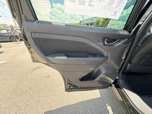 New 2026 Subaru Forester Touring AWD/4WD image 15
