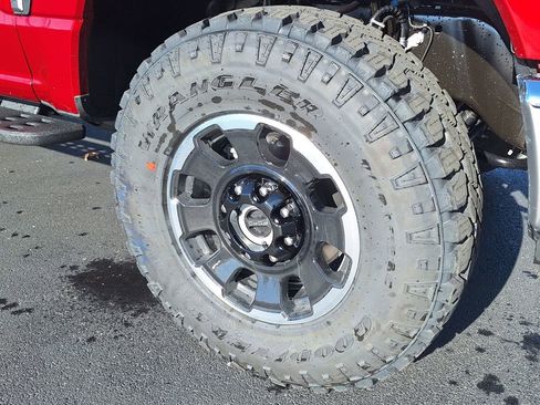 New 2026 Ford F250 King Ranch w/ Tremor Off-Road Package image 25