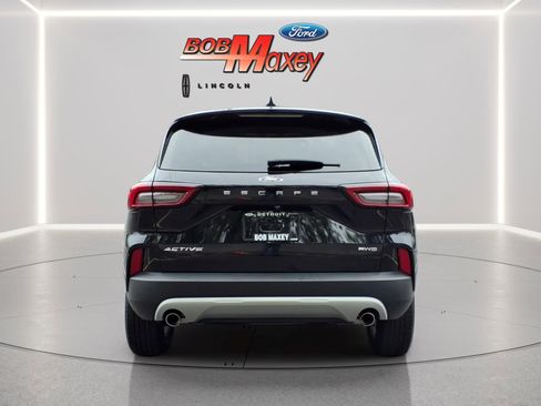 Used 2023 Ford Escape Active AWD/4WD image 5