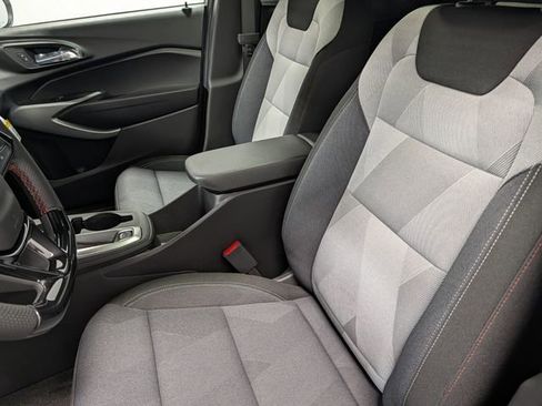 New 2026 Chevrolet Trax RS w/ Sunroof Package image 10