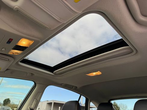 Used 2016 Subaru Crosstrek 2.0i Limited image 19