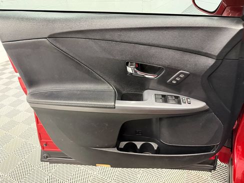 Used 2014 Toyota Venza Limited AWD/4WD image 9