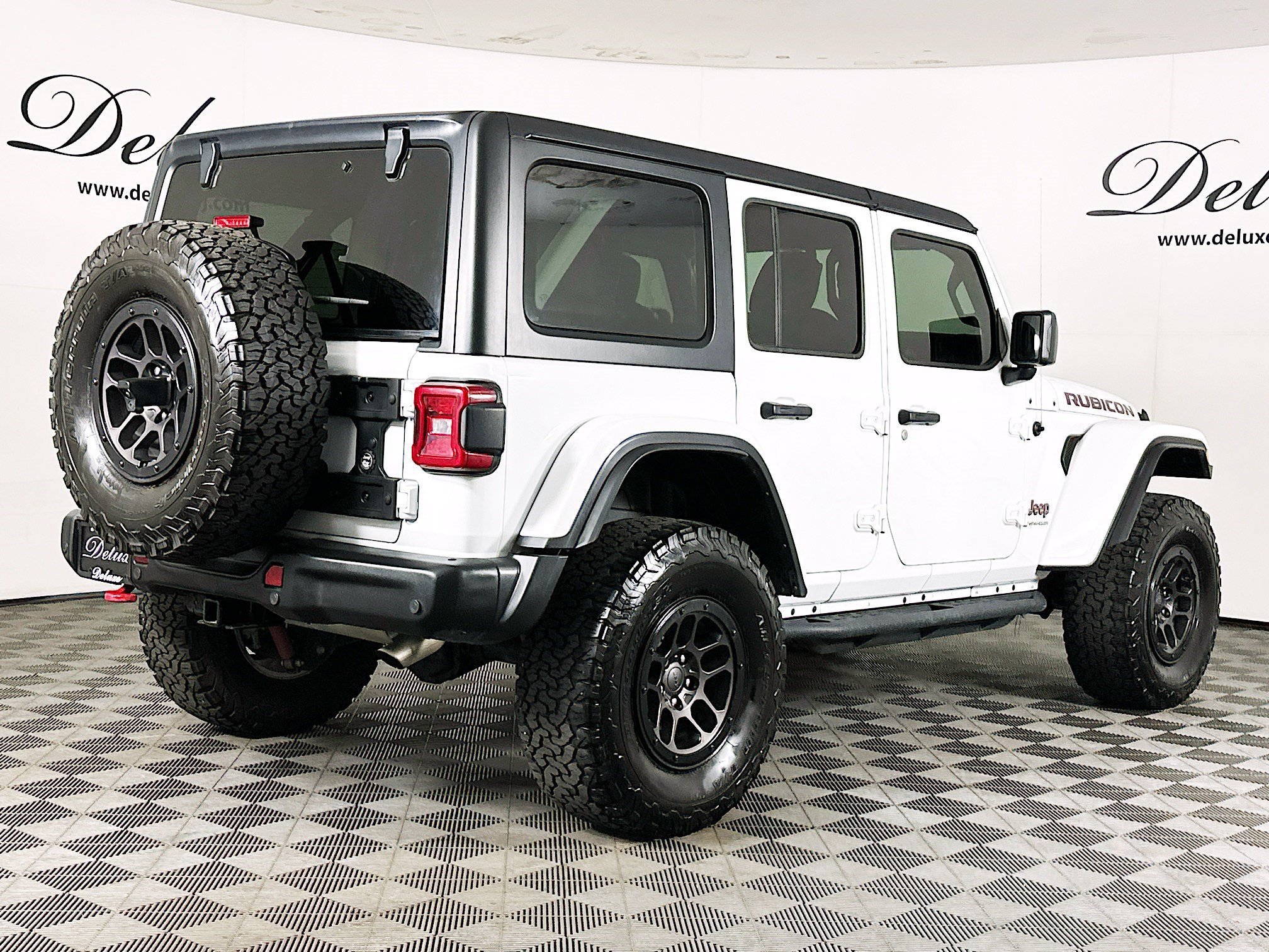 Used 2023 Jeep Wrangler Unlimited Rubicon w/ Xtreme 35 Tire Package AWD/4WD image 6