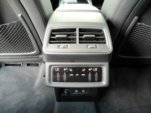 Used 2021 Audi e-tron Premium w/ Convenience Plus Package AWD/4WD image 27