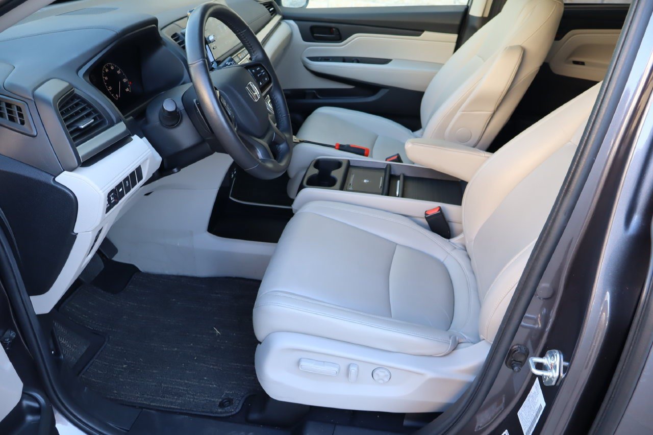 Used 2025 Honda Odyssey EX-L image 16