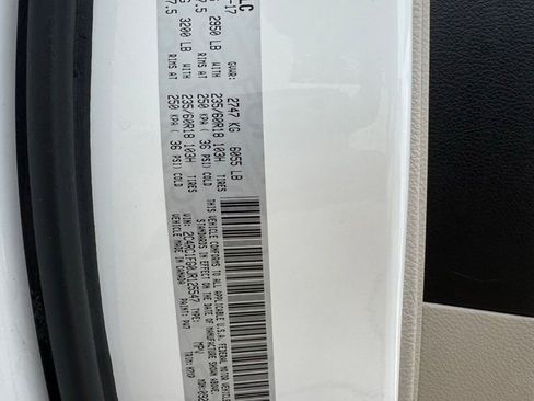 Used 2018 Chrysler Pacifica Touring Plus w/ Tire & Wheel Group FWD image 23