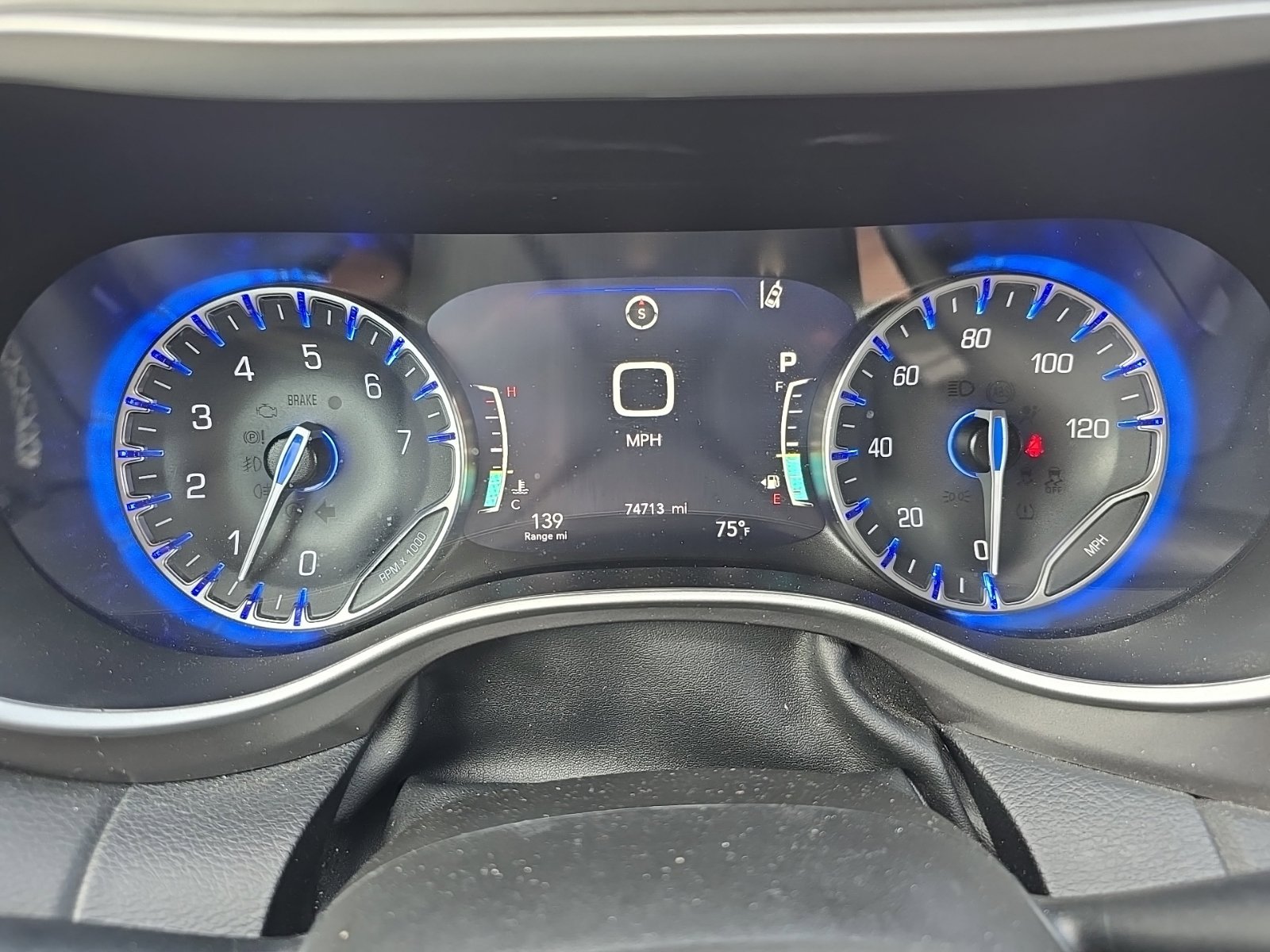 Used 2024 Chrysler Pacifica Touring-L FWD image 24