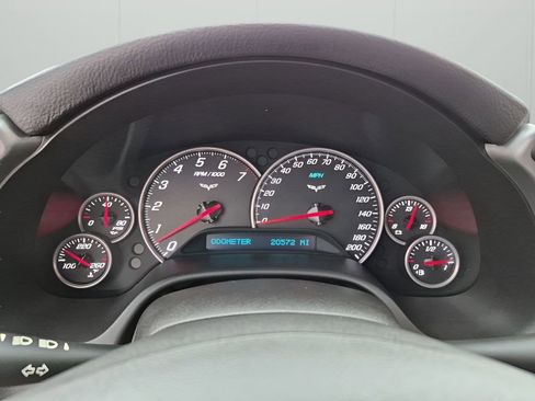 Used 2006 Chevrolet Corvette Coupe w/ Preferred Equipment Group image 28