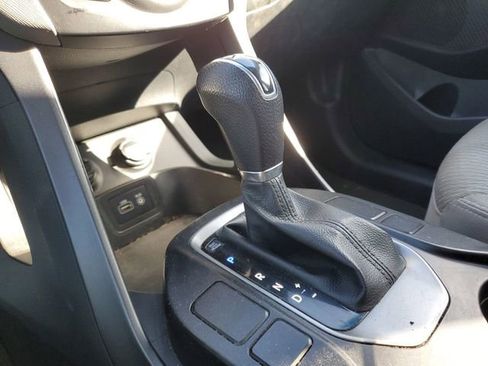 Used 2018 Hyundai Santa Fe Sport image 15