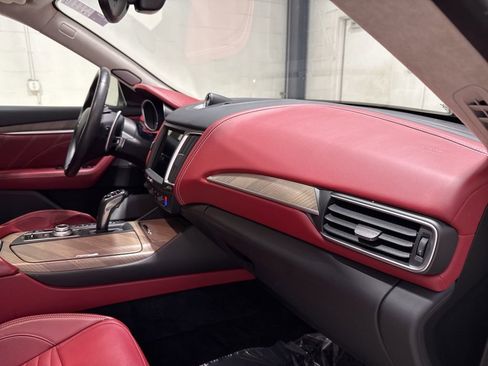 Used 2019 Maserati Levante GTS image 44