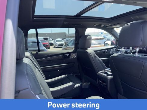 Used 2025 Buick Enclave Avenir w/ Trailering Package, 5000 lbs. image 21