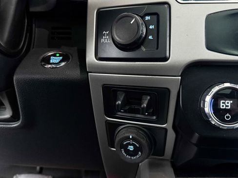 Used 2022 Ford F250 Lariat w/ Lariat Ultimate Package AWD/4WD image 9