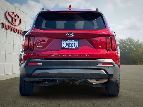 Used 2021 Kia Sorento S AWD/4WD image 4