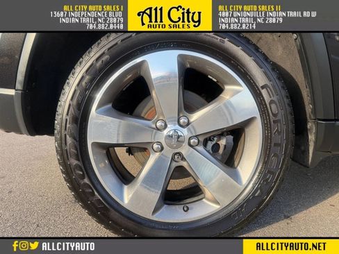 Used 2016 Jeep Grand Cherokee Limited image 32