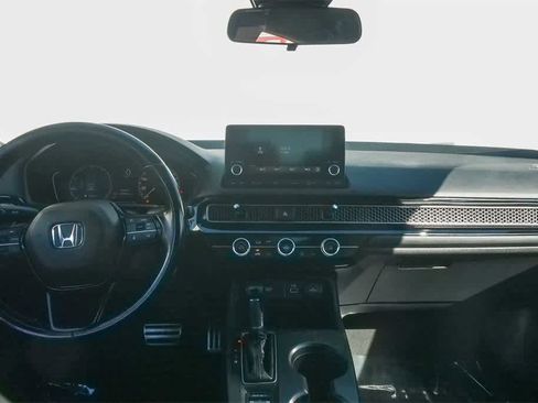 Used 2022 Honda Civic Sport image 11