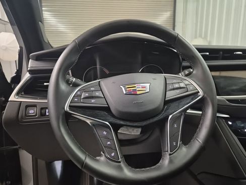 Certified 2025 Cadillac XT5 Premium Luxury image 17