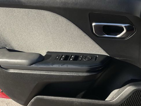 Used 2025 Kia K4 EX image 19