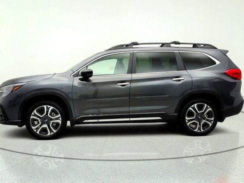 Used 2025 Subaru Ascent Touring AWD/4WD image 8