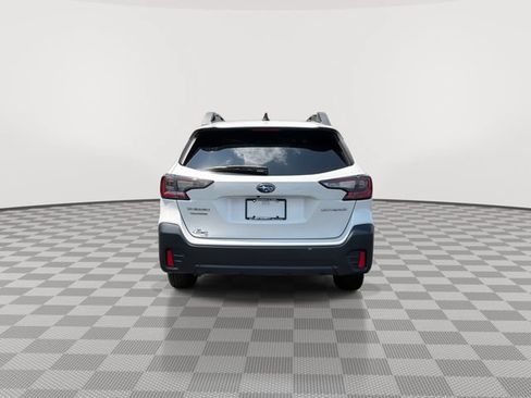 Used 2022 Subaru Outback Premium AWD/4WD image 9