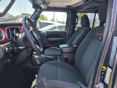 Used 2023 Jeep Wrangler Unlimited Rubicon AWD/4WD image 18