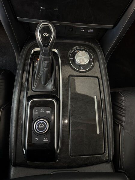 Used 2024 INFINITI QX80 Luxe AWD/4WD image 19