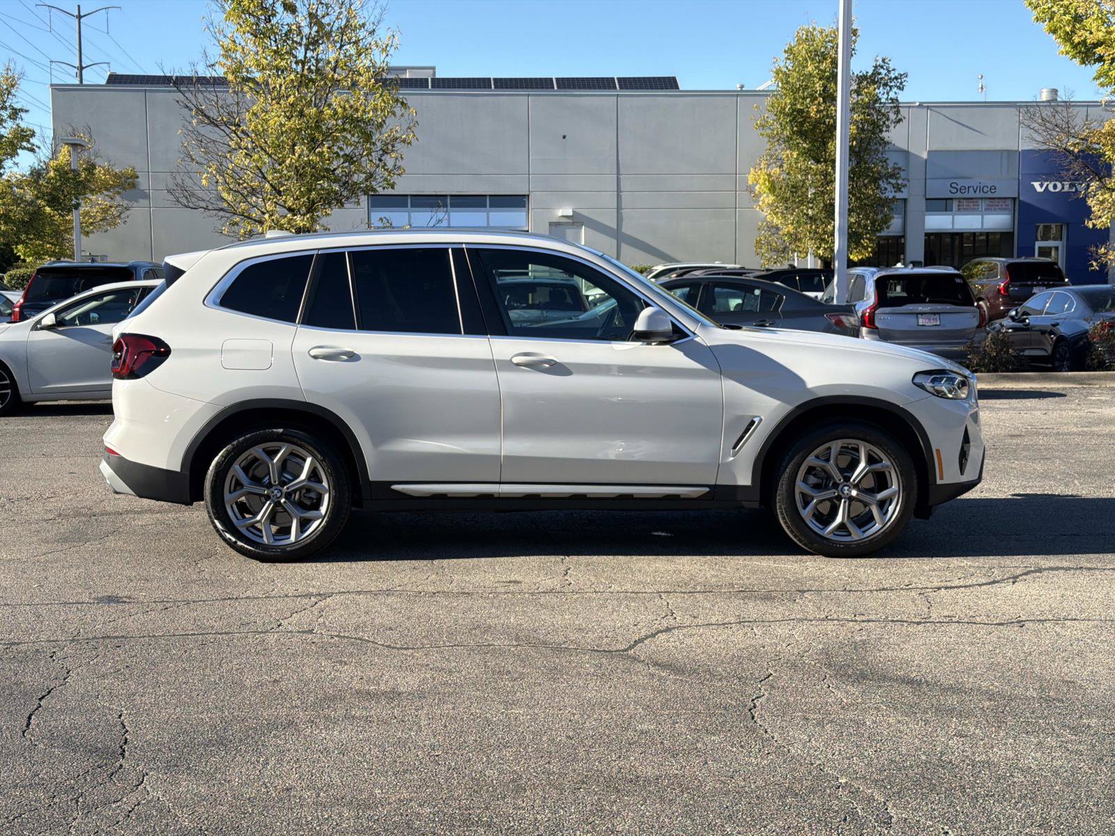 Used 2024 BMW X3 xDrive30i w/ Convenience Package AWD/4WD image 4