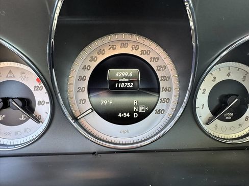 Used 2013 Mercedes-Benz GLK 350 4MATIC w/ Premium 1 Pkg image 28