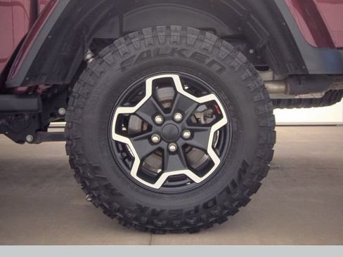 Used 2022 Jeep Gladiator Rubicon w/ LED Lighting Group AWD/4WD image 19
