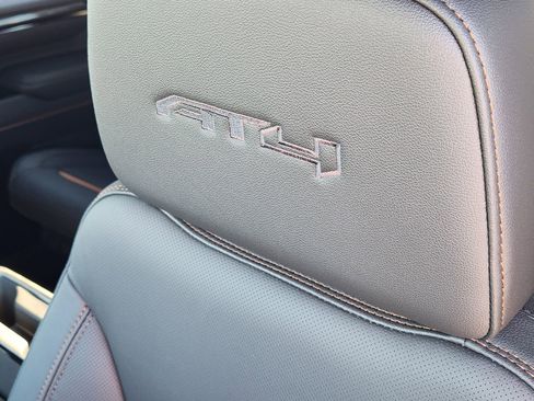 New 2026 GMC Sierra 2500 AT4 w/ AT4 Premium Plus Package image 18