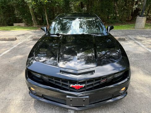 Used 2010 Chevrolet Camaro SS w/ RS Package RWD image 3