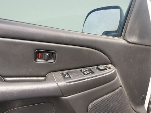 Used 2006 Chevrolet Silverado 1500 LT w/ Silverado Limited Edition image 13