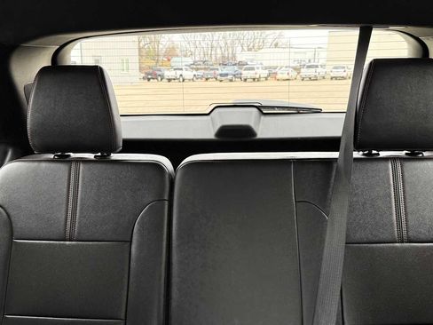 Used 2023 Chevrolet Traverse RS AWD/4WD image 10