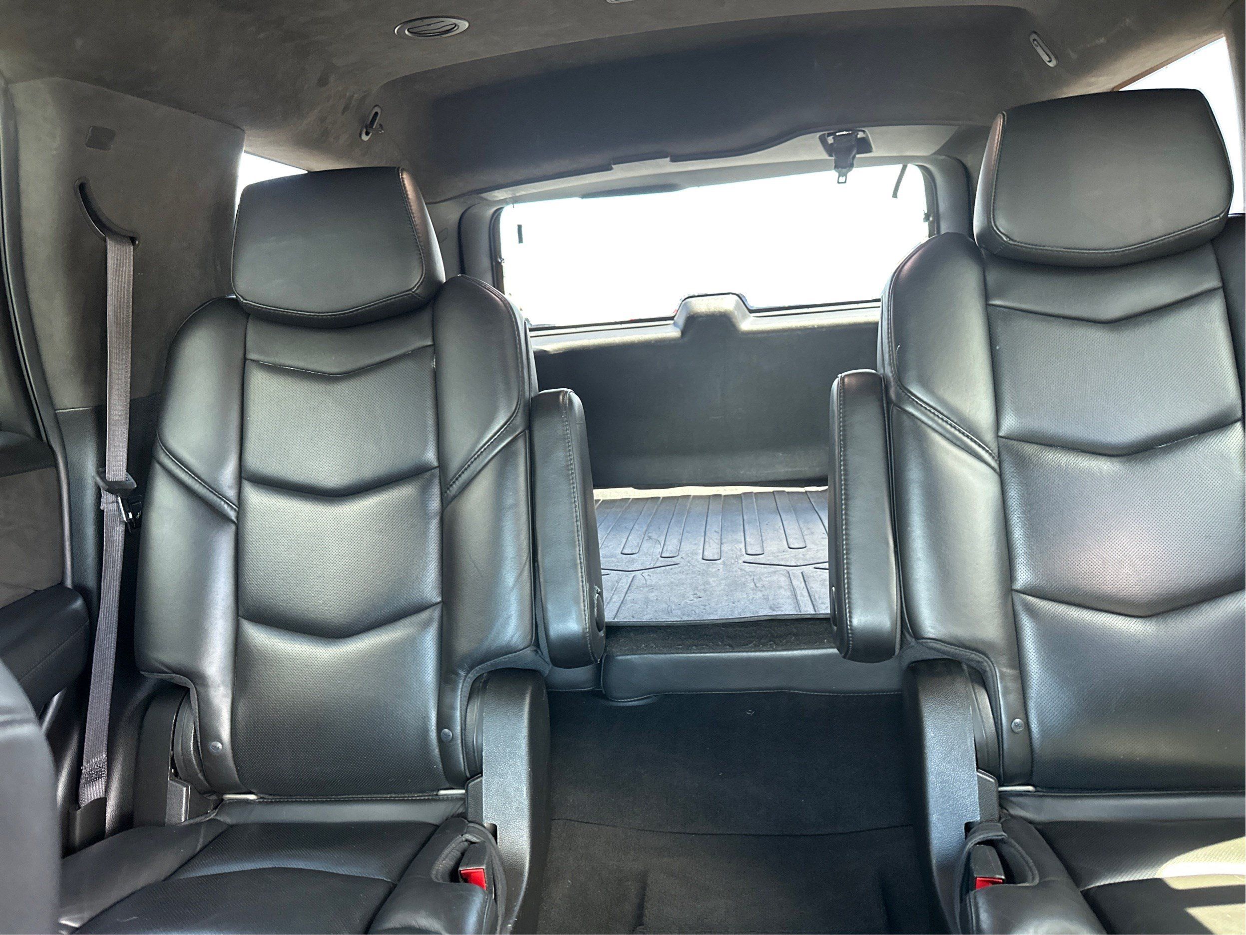 Used 2017 Cadillac Escalade Platinum AWD/4WD image 13