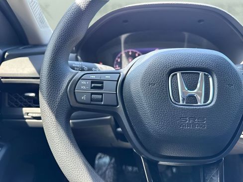 Used 2025 Honda Accord SE image 15