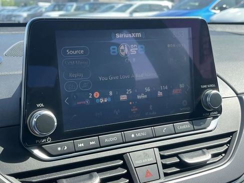Used 2024 Nissan Altima 2.5 SR FWD image 27