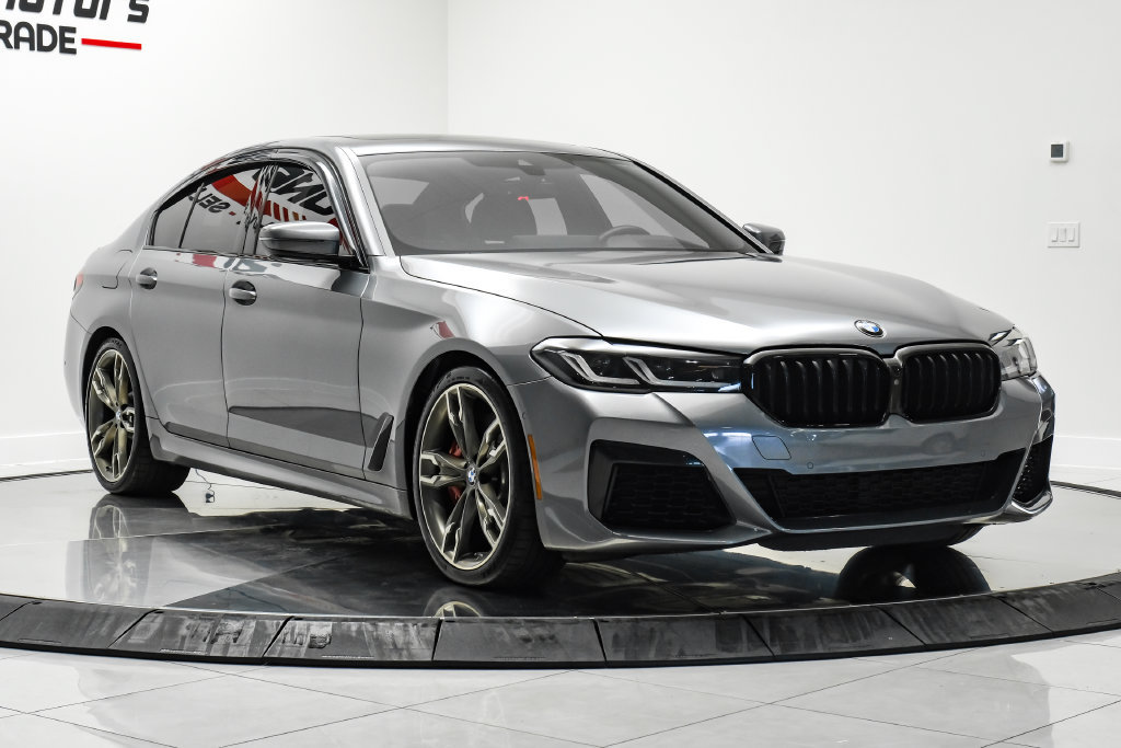 Used 2023 BMW M550i xDrive w/ Executive Package AWD/4WD image 3