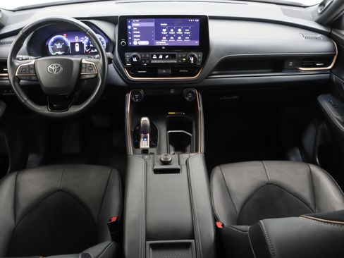 Used 2024 Toyota Grand Highlander AWD Hybrid image 31