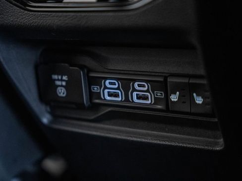 Certified 2023 Jeep Grand Cherokee Overland image 39