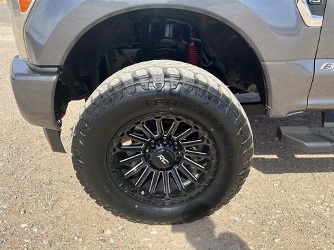 Used 2018 Ford F350 Platinum w/ Platinum Ultimate Package image 4