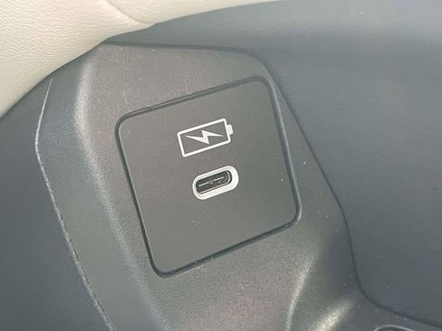 Used 2025 Honda HR-V LX image 27