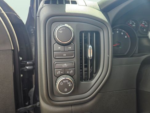 Used 2024 Chevrolet Silverado 2500 Custom w/ Custom Convenience Package AWD/4WD image 11