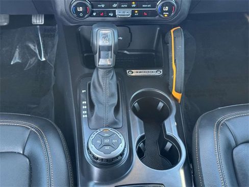 Used 2024 Ford Bronco Badlands image 19