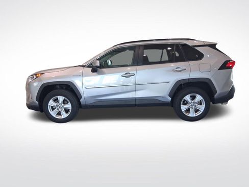 Used 2021 Toyota RAV4 XLE image 7