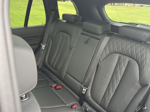 New 2026 BMW X5 sDrive40i w/ Executive Package RWD image 31