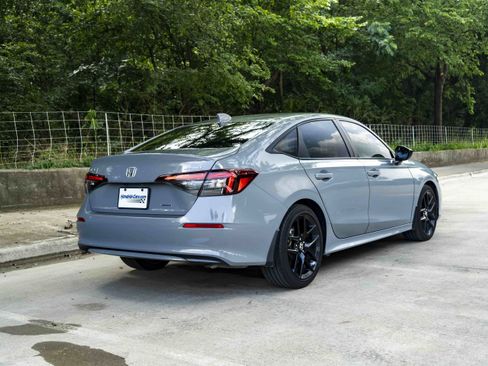 Used 2025 Honda Civic FWD Hybrid Sedan image 9