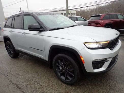 New 2025 Jeep Grand Cherokee Limited w/ MOPAR Finishing Package image 9